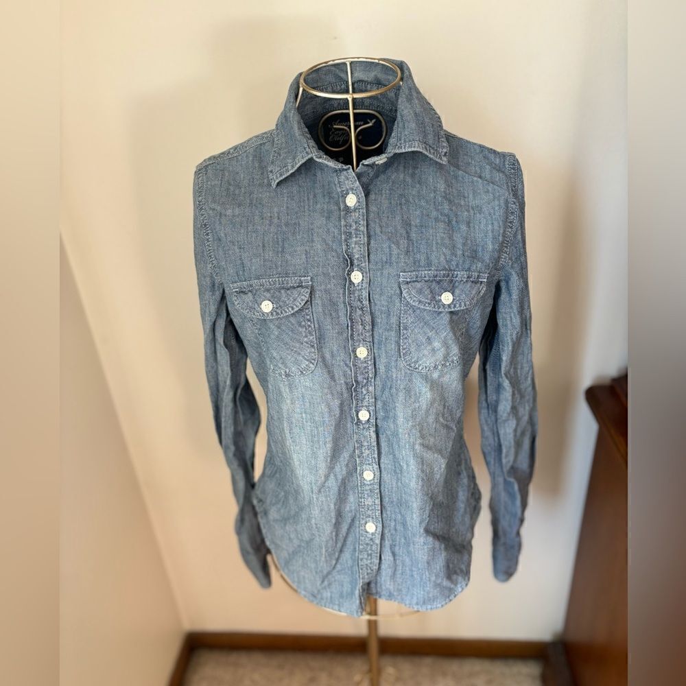 American Eagle Outfitters Distressed Chambray Button Down Size S